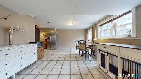 18 Amber Lane Milford CT 06460