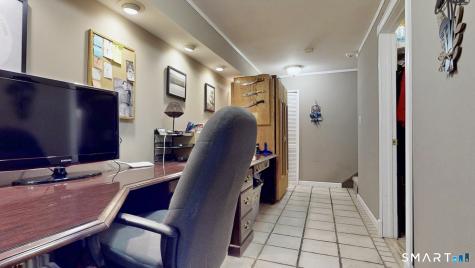 18 Amber Lane Milford CT 06460