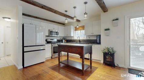 18 Amber Lane Milford CT 06460