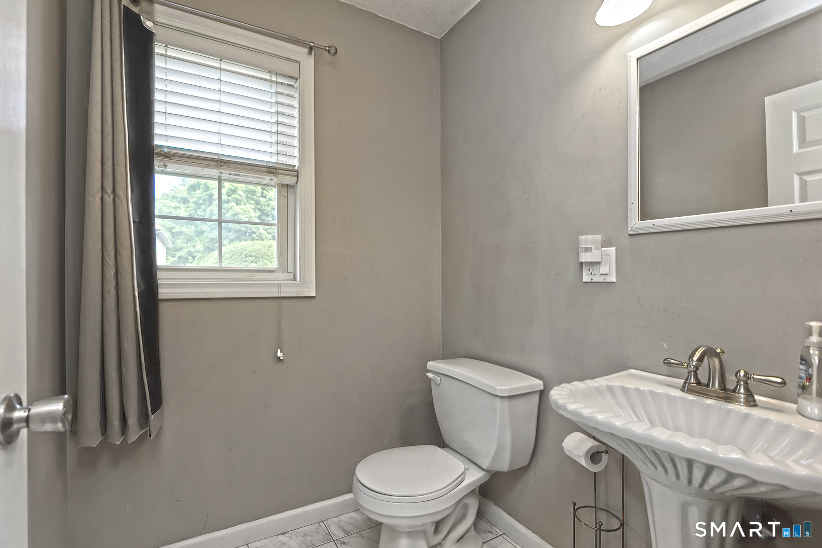 6 Francis Street Waterbury CT 06708