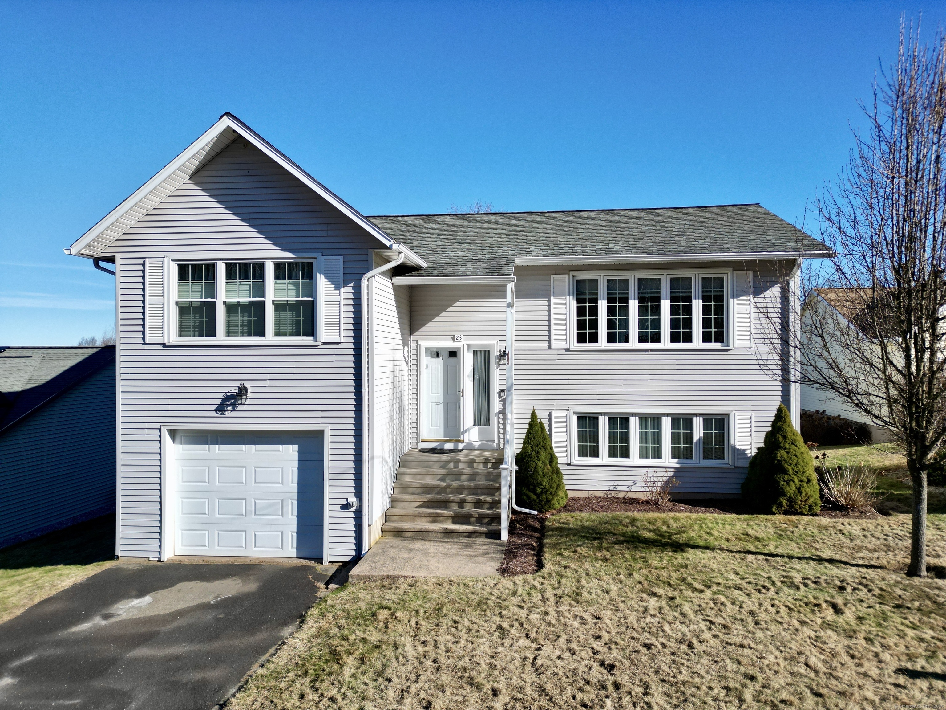 23 Mohican Lane Bristol CT 06010