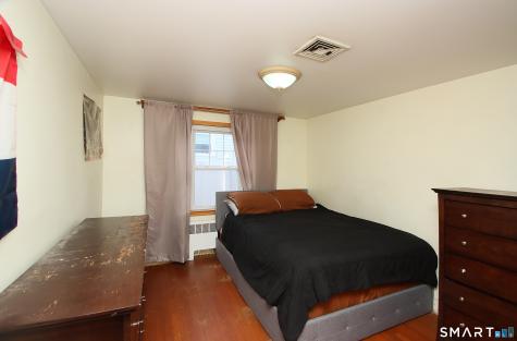 79 Piper Brook Avenue Newington CT 06111