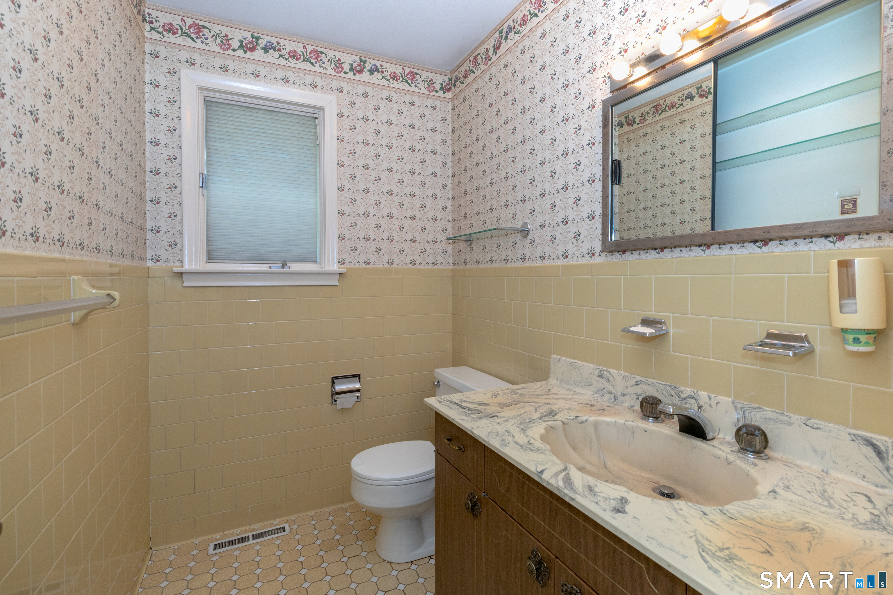 319 Maybrook Road Waterbury CT 06708