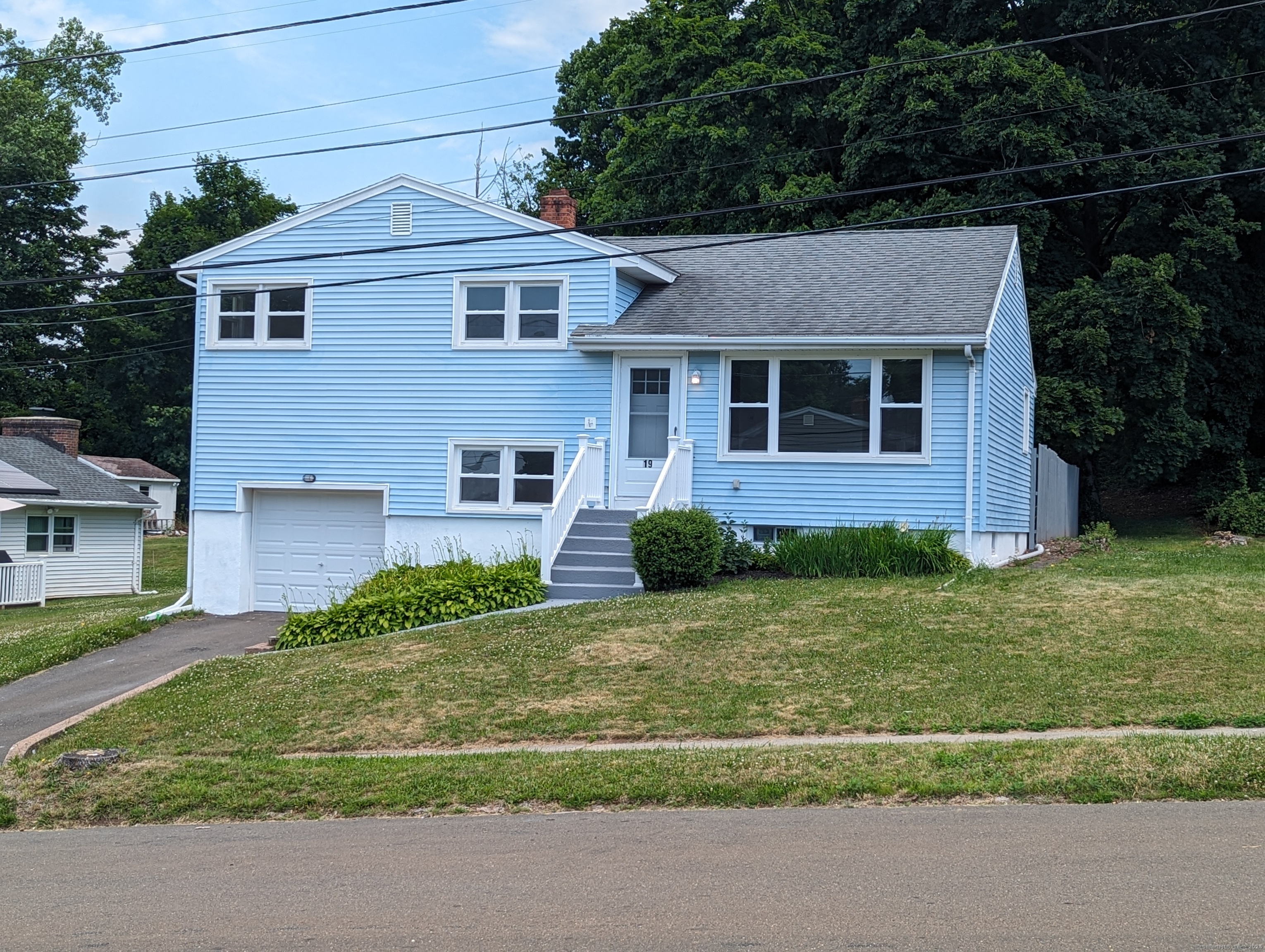 19 Newton Street East Haven CT 06512