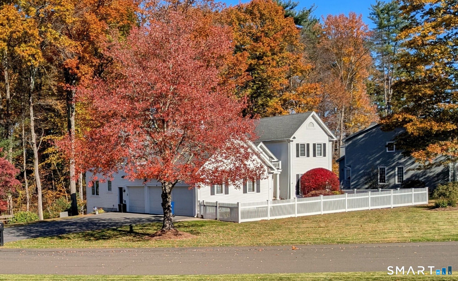 24 Mary Catherine Circle Windsor CT 06095