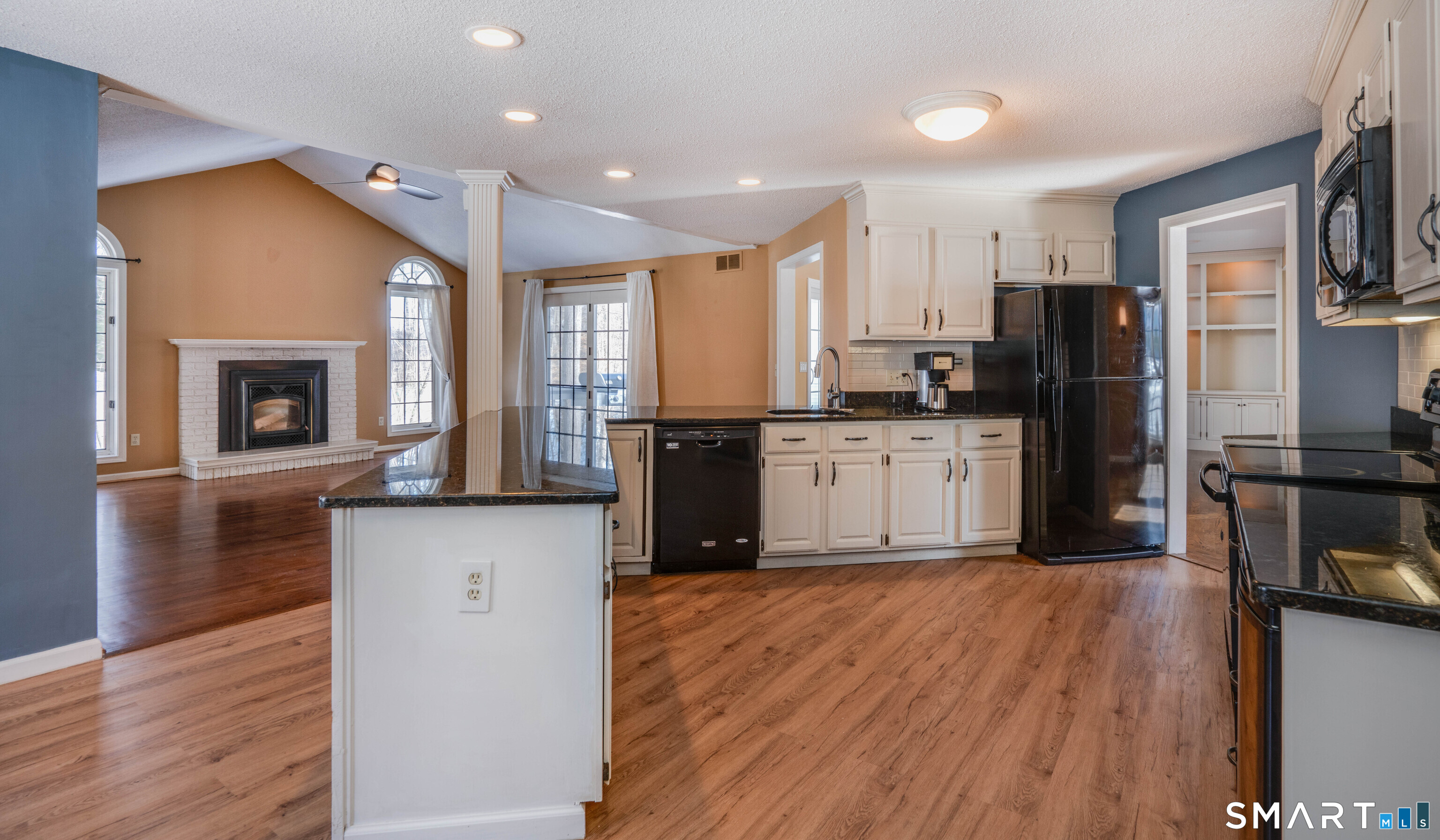 24 Mary Catherine Circle Windsor CT 06095