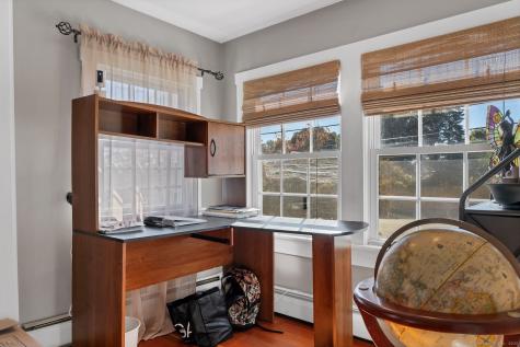 47 Phillips Street New London CT 06320