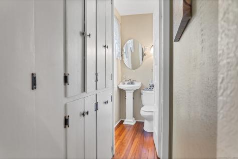 47 Phillips Street New London CT 06320