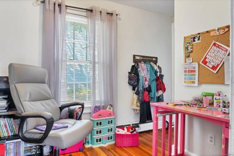 47 Phillips Street New London CT 06320