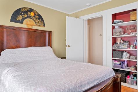 47 Phillips Street New London CT 06320