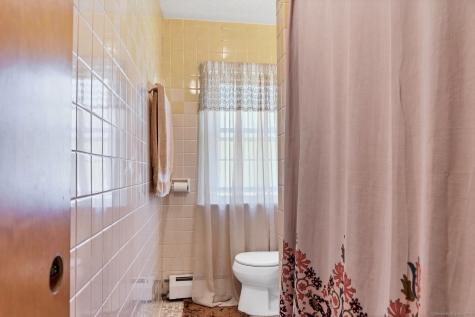 47 Phillips Street New London CT 06320