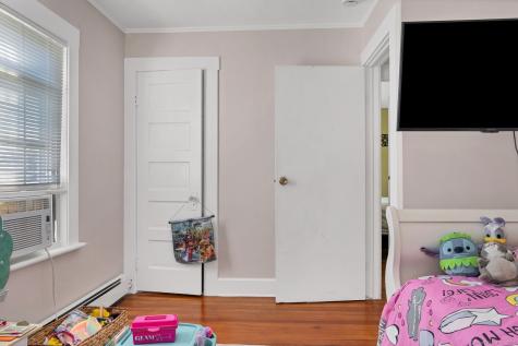 47 Phillips Street New London CT 06320