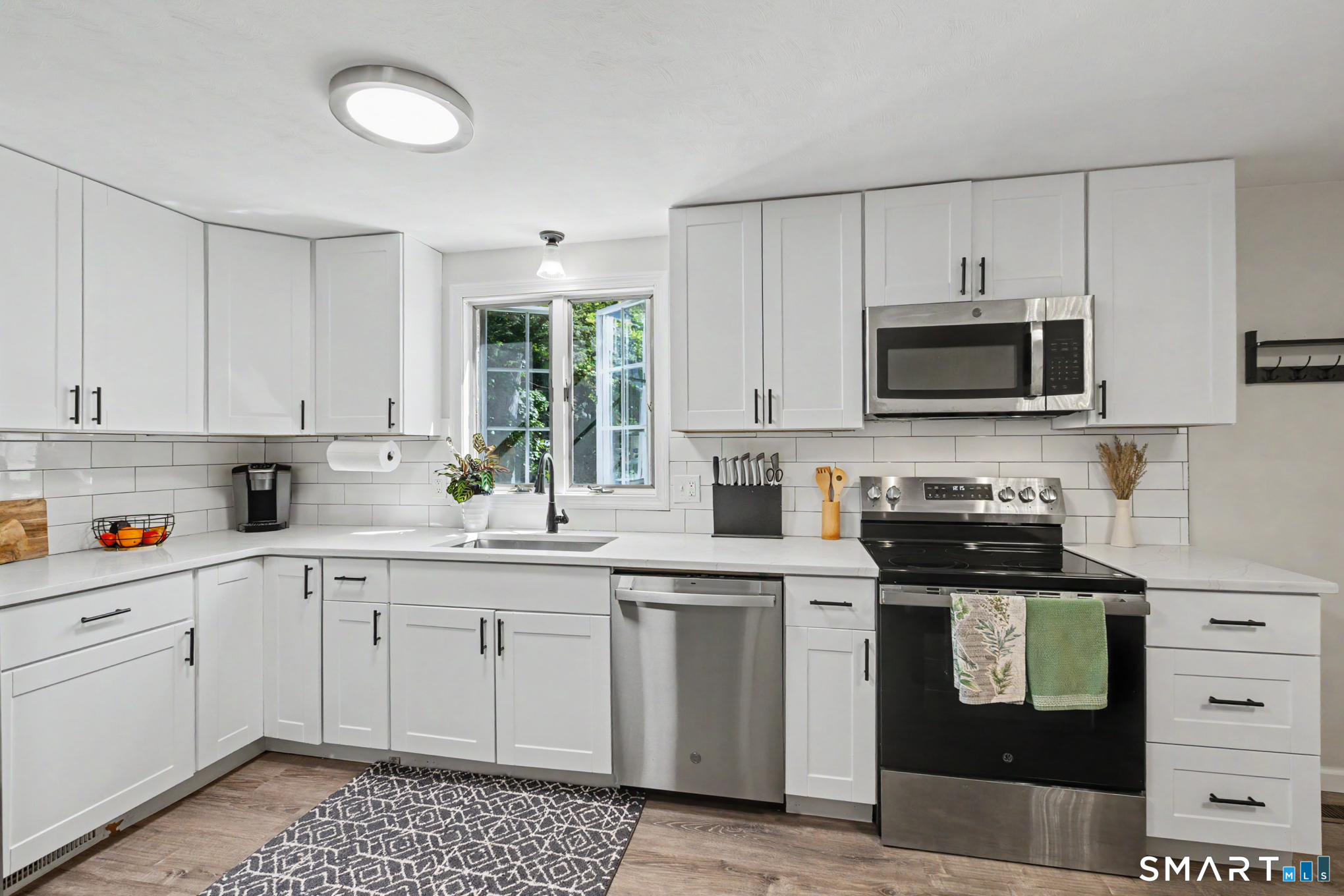 26 Glenwood Street Enfield CT 06082