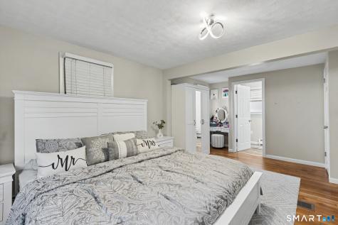 26 Glenwood Street Enfield CT 06082