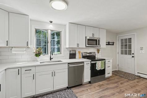 26 Glenwood Street Enfield CT 06082