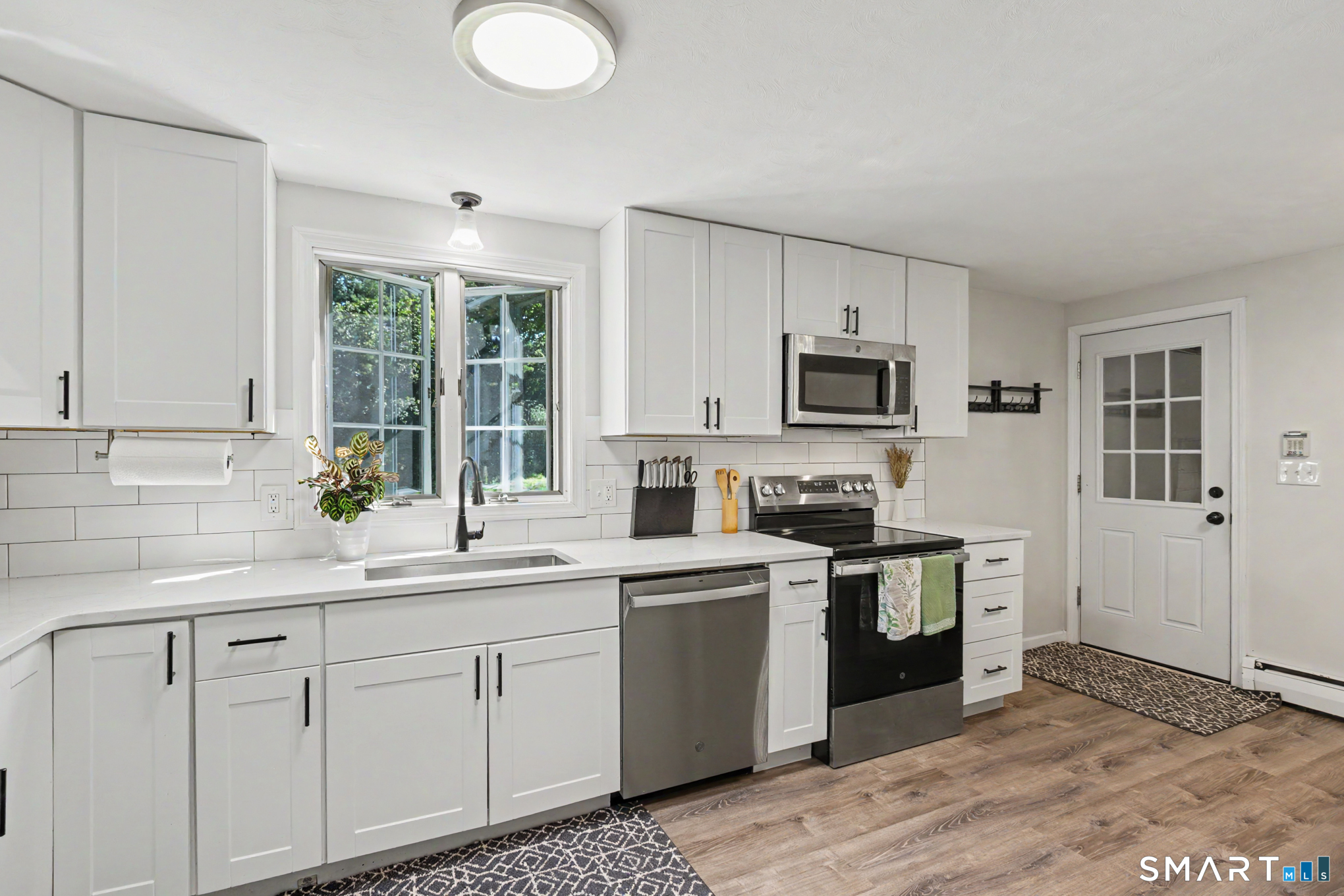 26 Glenwood Street Enfield CT 06082
