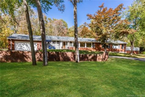 140 Blue Trail Hamden CT 06518