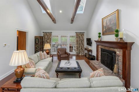 15 Schoolhouse Place Ridgefield CT 06877