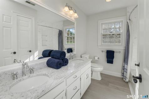 15 Schoolhouse Place Ridgefield CT 06877