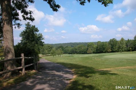 15 Schoolhouse Place Ridgefield CT 06877