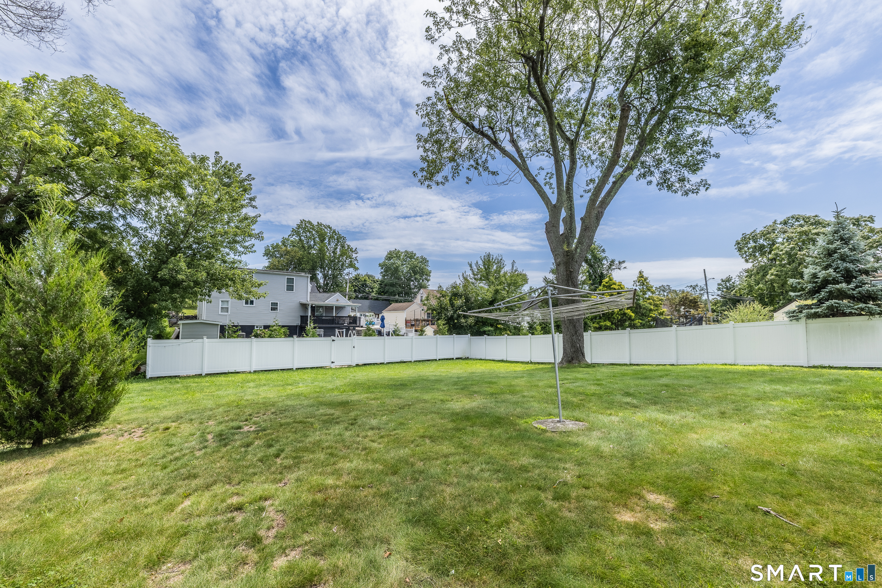 810 Huntington Turnpike Bridgeport CT 06610