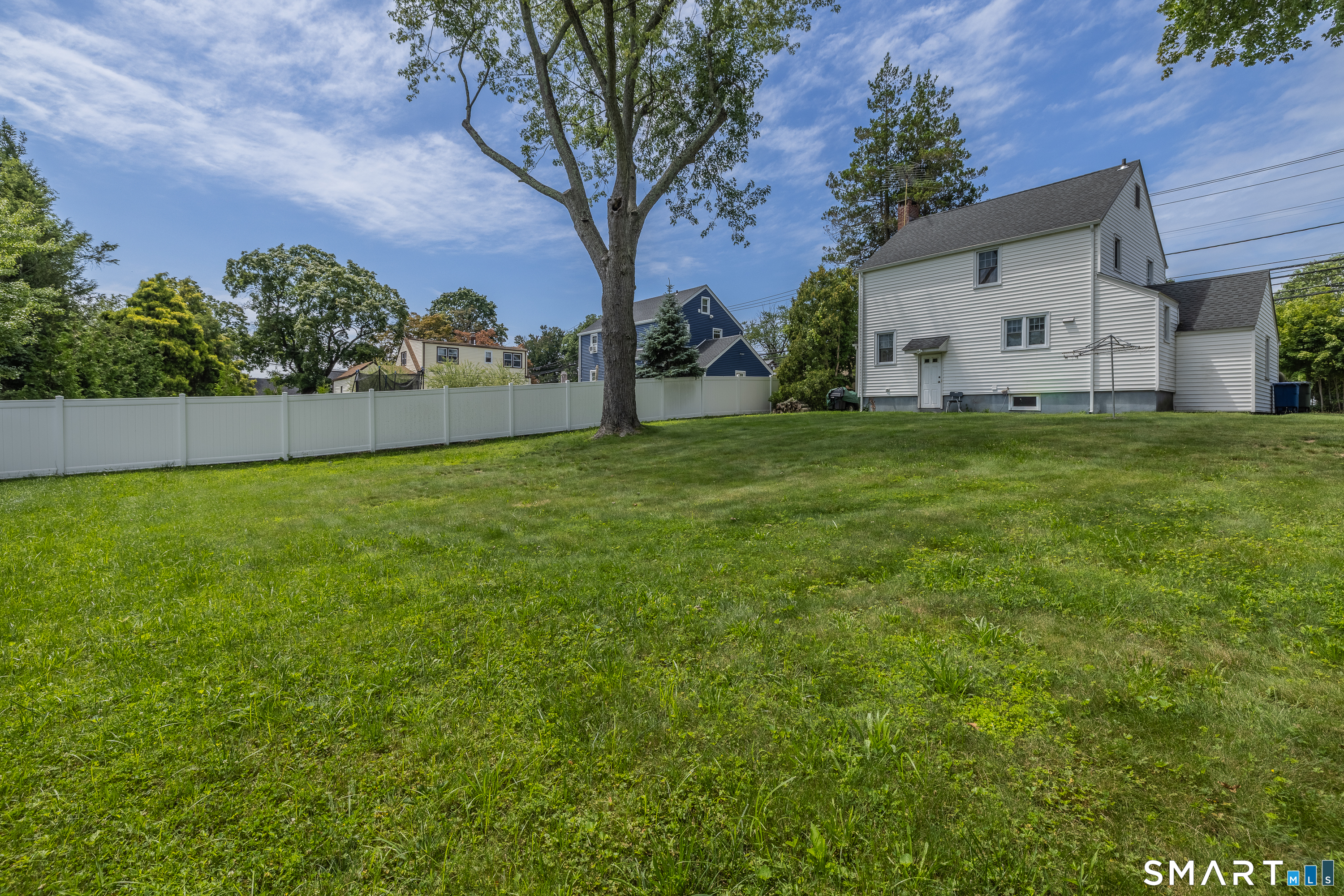 810 Huntington Turnpike Bridgeport CT 06610