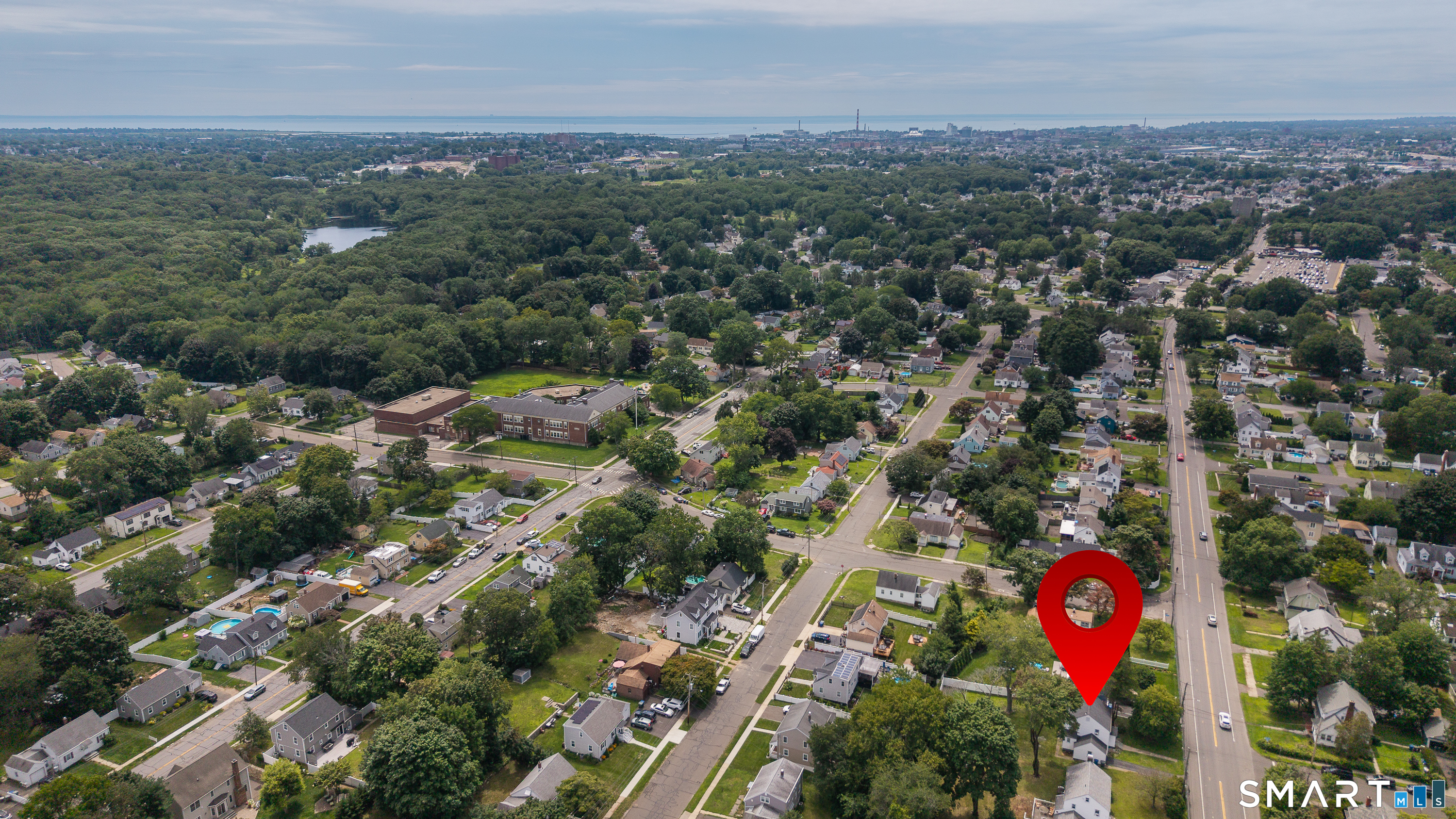 810 Huntington Turnpike Bridgeport CT 06610