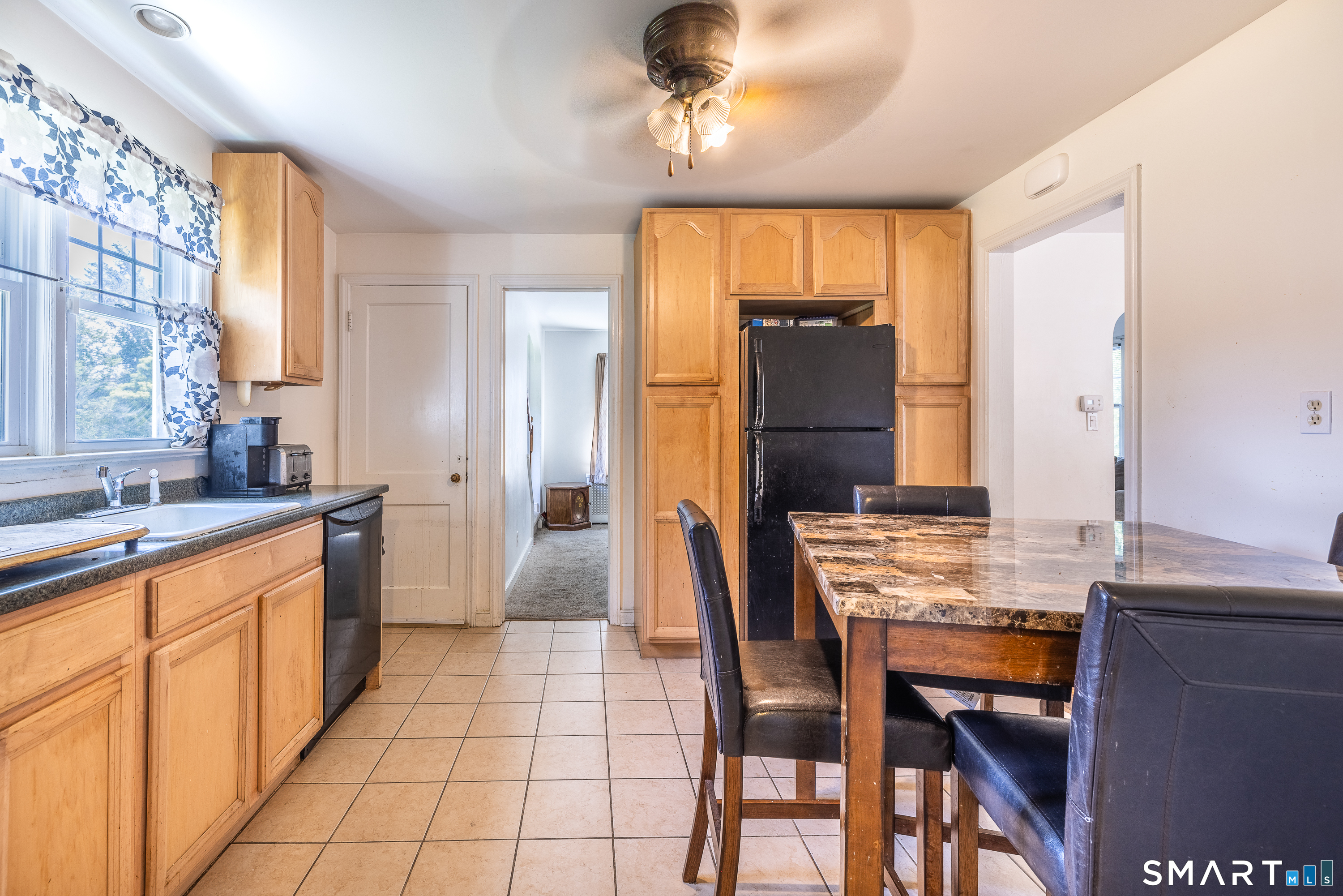 810 Huntington Turnpike Bridgeport CT 06610