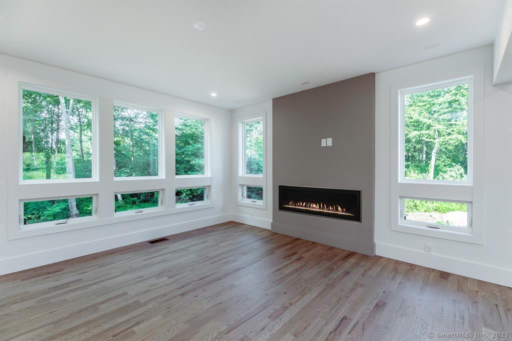 4 Vona Way Newtown CT 06470