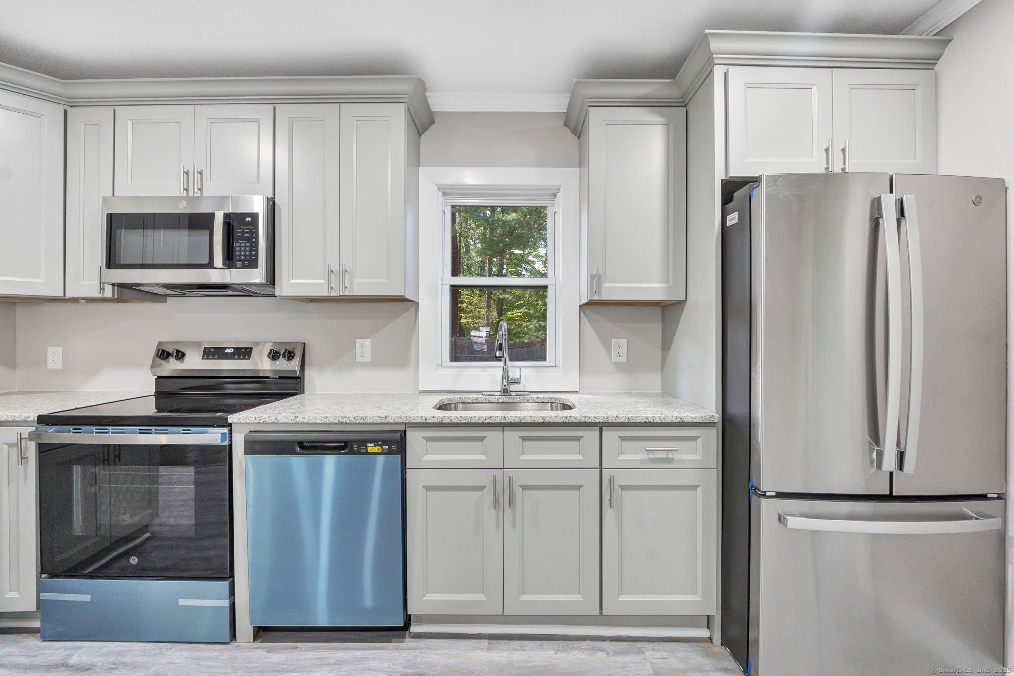 15 Capewell Drive Bloomfield CT 06002