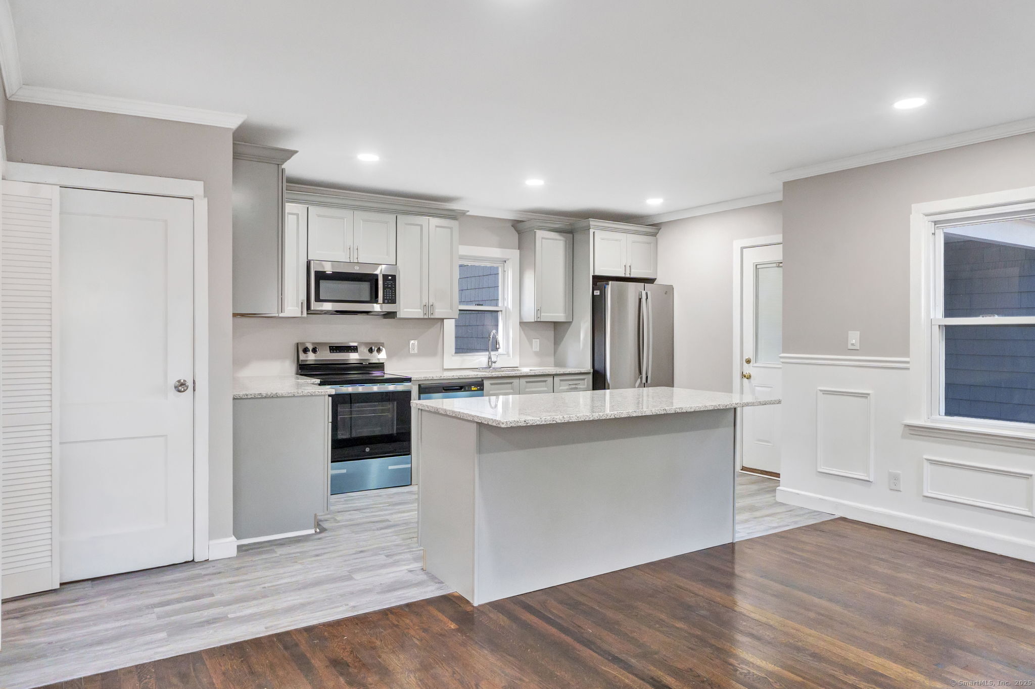 15 Capewell Drive Bloomfield CT 06002