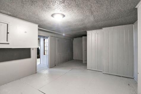 15 Capewell Drive Bloomfield CT 06002