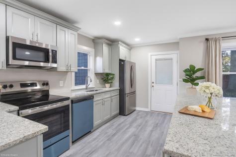 15 Capewell Drive Bloomfield CT 06002