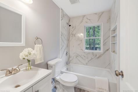 15 Capewell Drive Bloomfield CT 06002