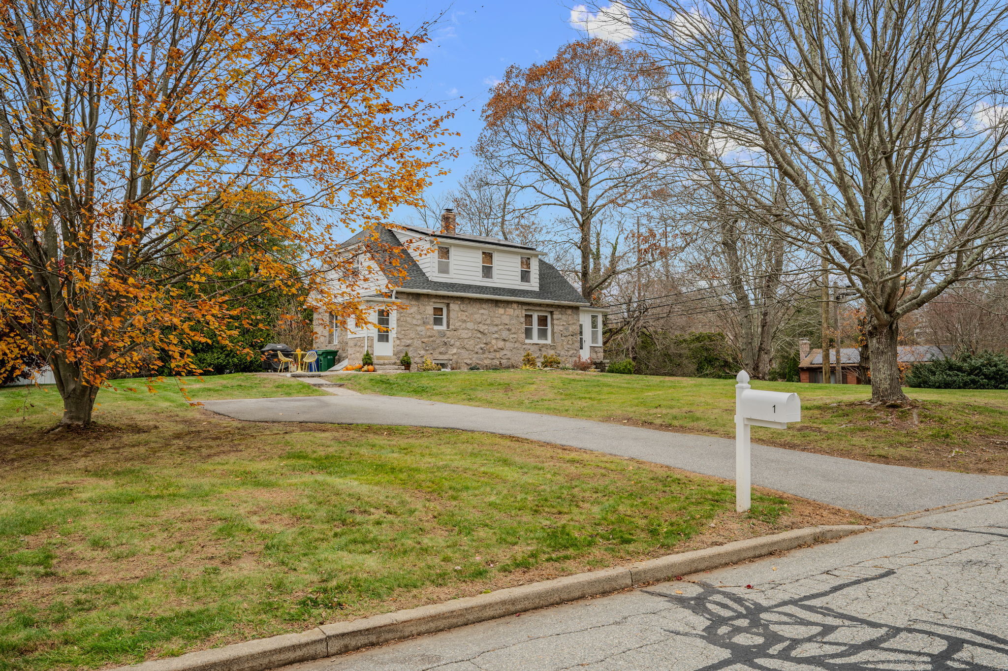 1 East Lake Drive Waterford CT 06375