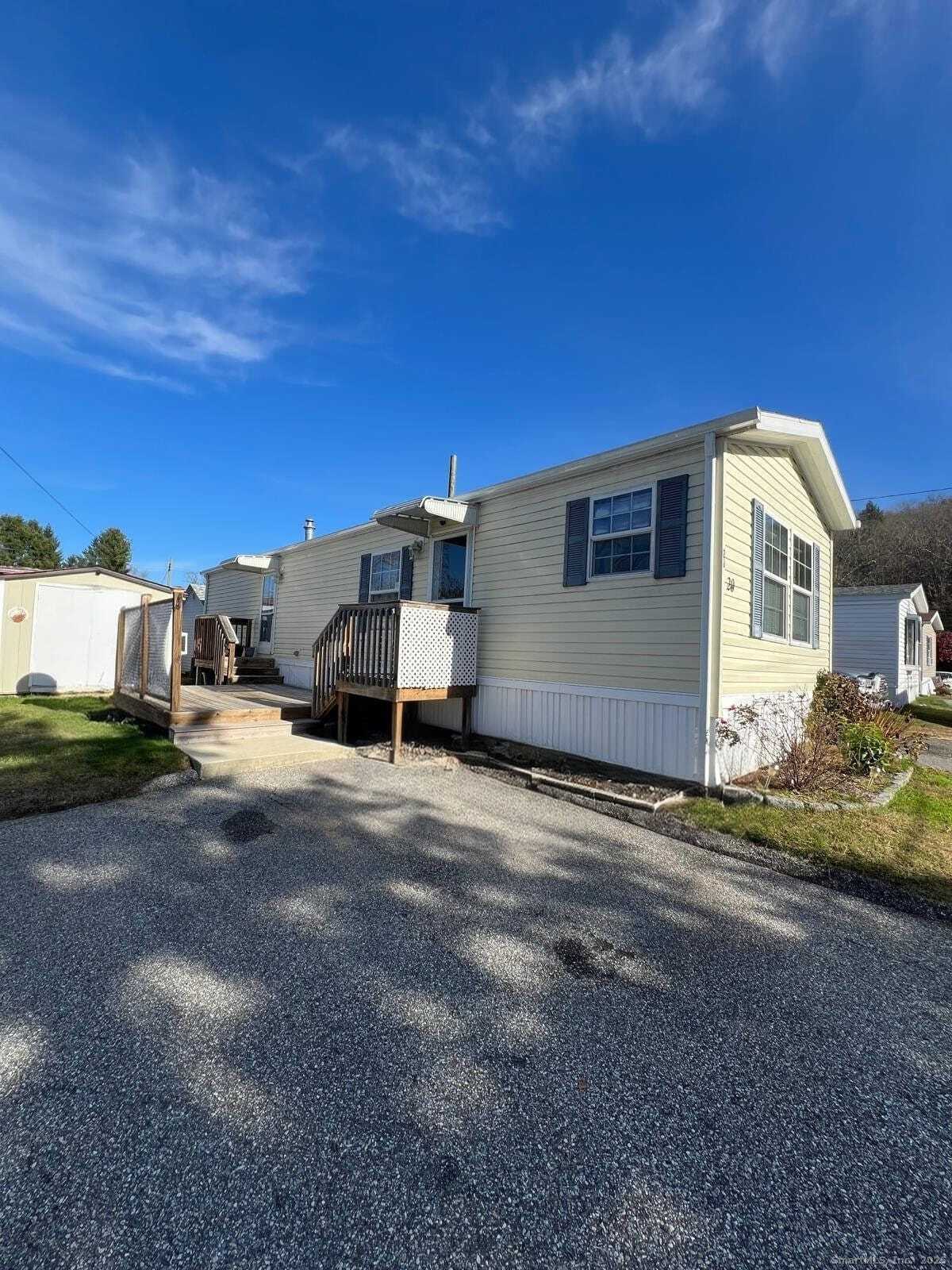 20 Barlow Drive Mansfield CT 06268