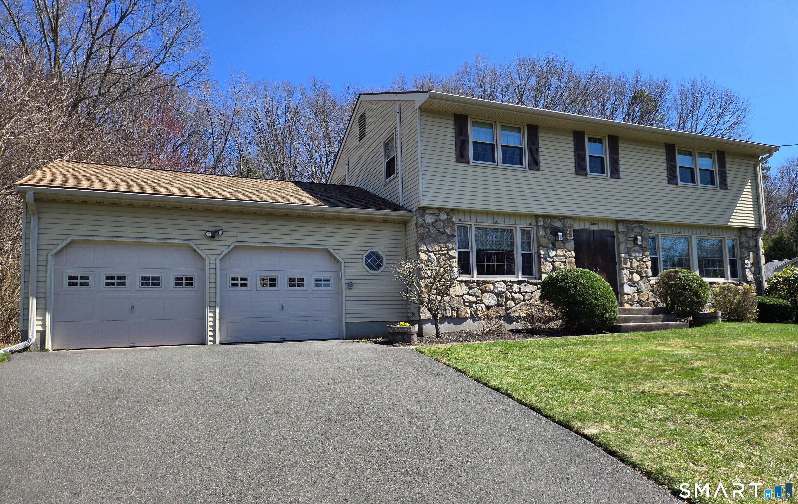 15 Rainbow Trail Vernon CT 06066