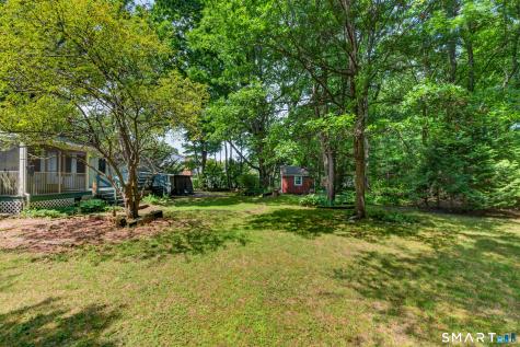 42 Ezra Street North Haven CT 06473