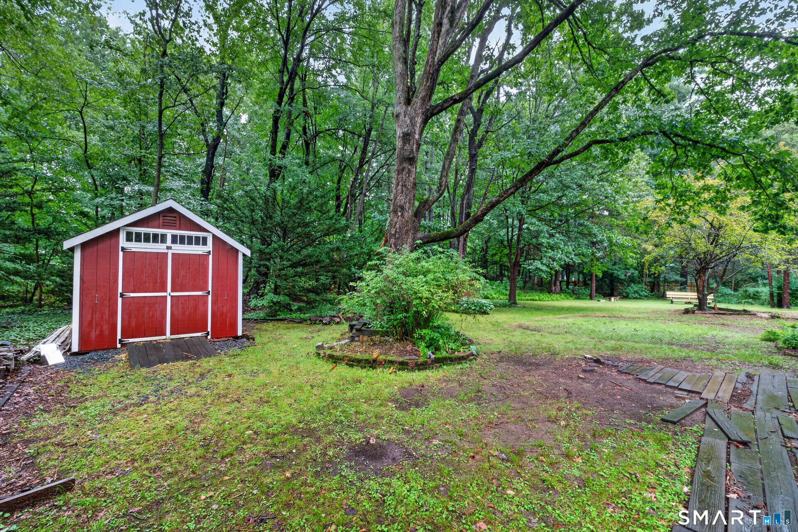 42 Ezra Street North Haven CT 06473