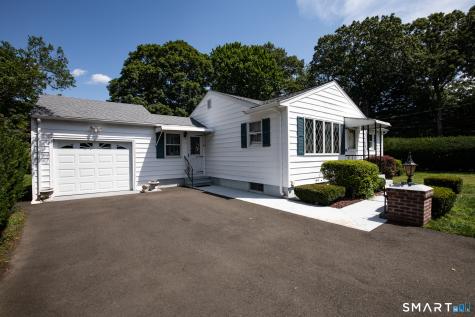 15 Goodwill Road North Haven CT 06473
