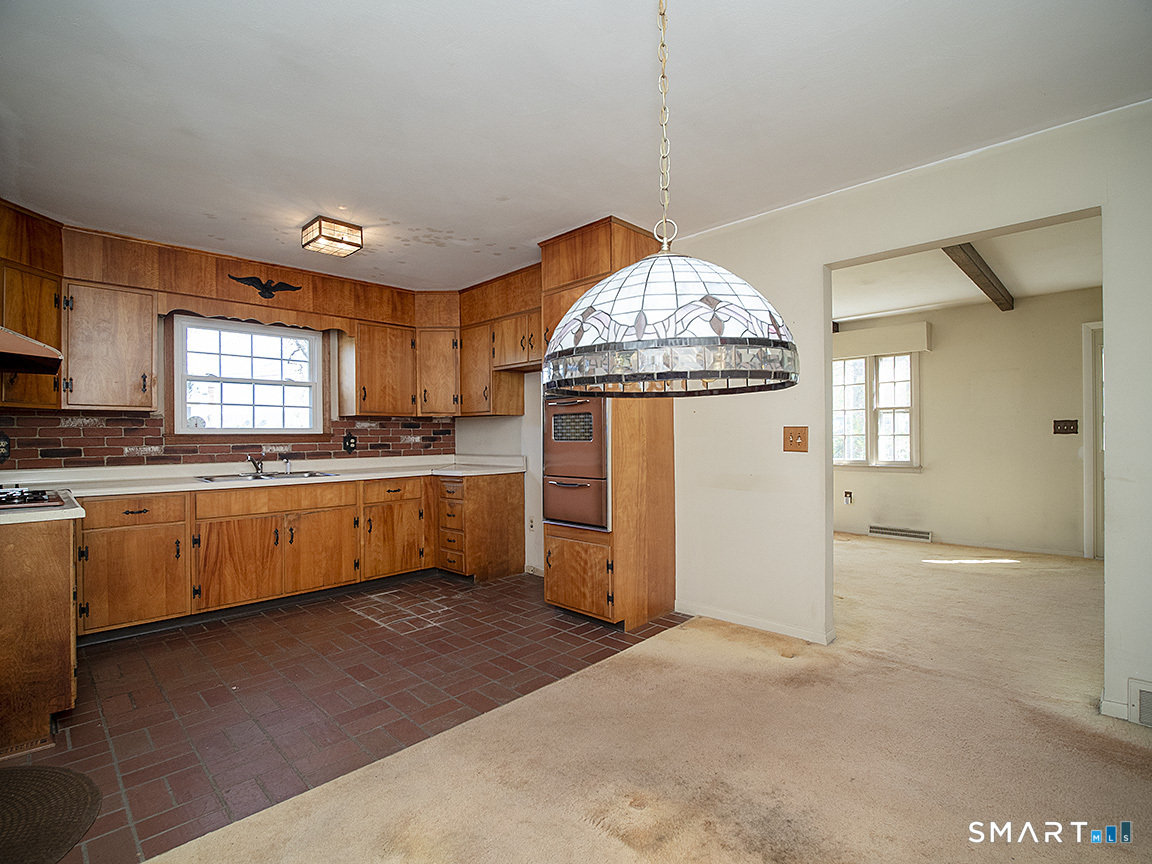 18 Kimberly Circle North Haven CT 06473