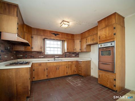 18 Kimberly Circle North Haven CT 06473