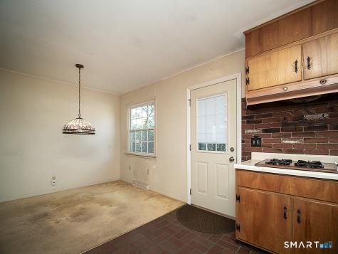 18 Kimberly Circle North Haven CT 06473