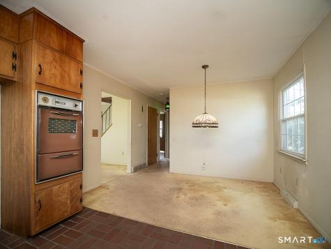 18 Kimberly Circle North Haven CT 06473