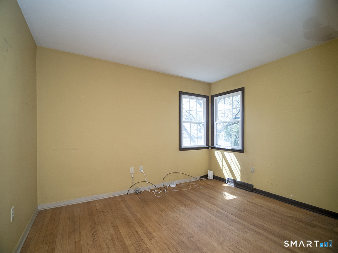 18 Kimberly Circle North Haven CT 06473