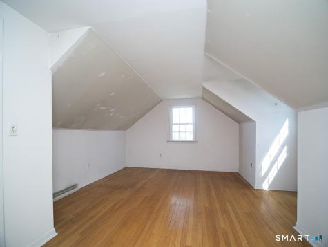 18 Kimberly Circle North Haven CT 06473