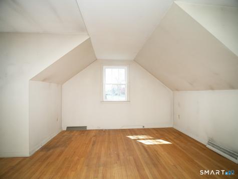 18 Kimberly Circle North Haven CT 06473
