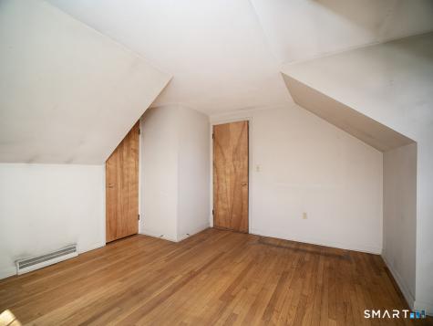 18 Kimberly Circle North Haven CT 06473