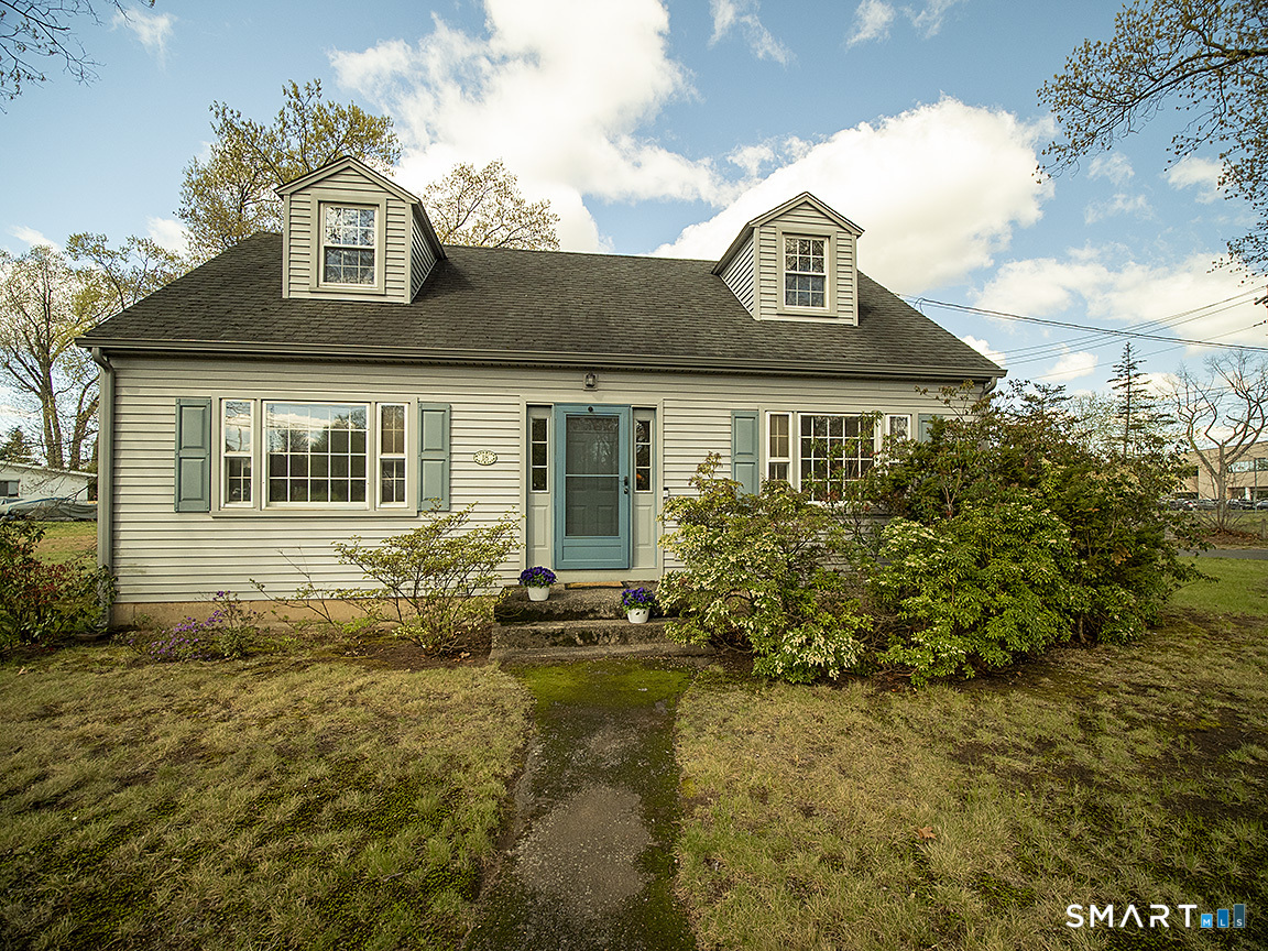 18 Kimberly Circle North Haven CT 06473