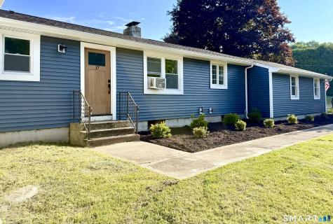 17 Wauregan Road Canterbury CT 06331
